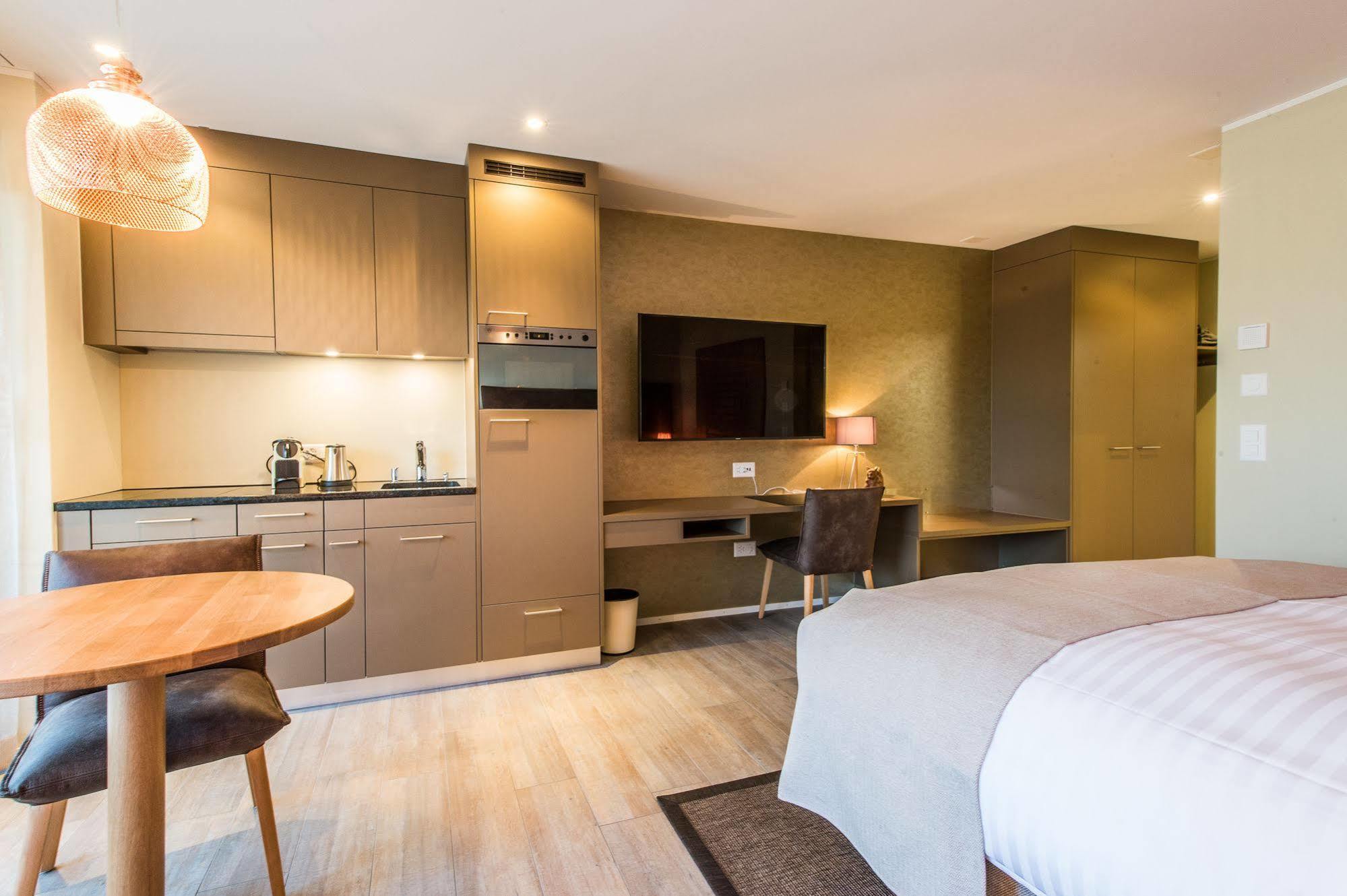 Hotel My Way Zuerich 3*